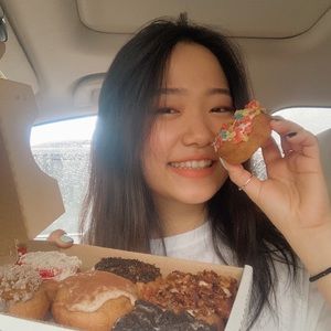 Meet your Posher, Jiwon